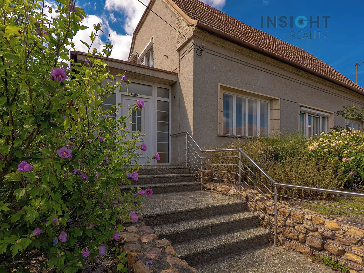 Prodej rodinného domu 180 m², pozemek 397 m²